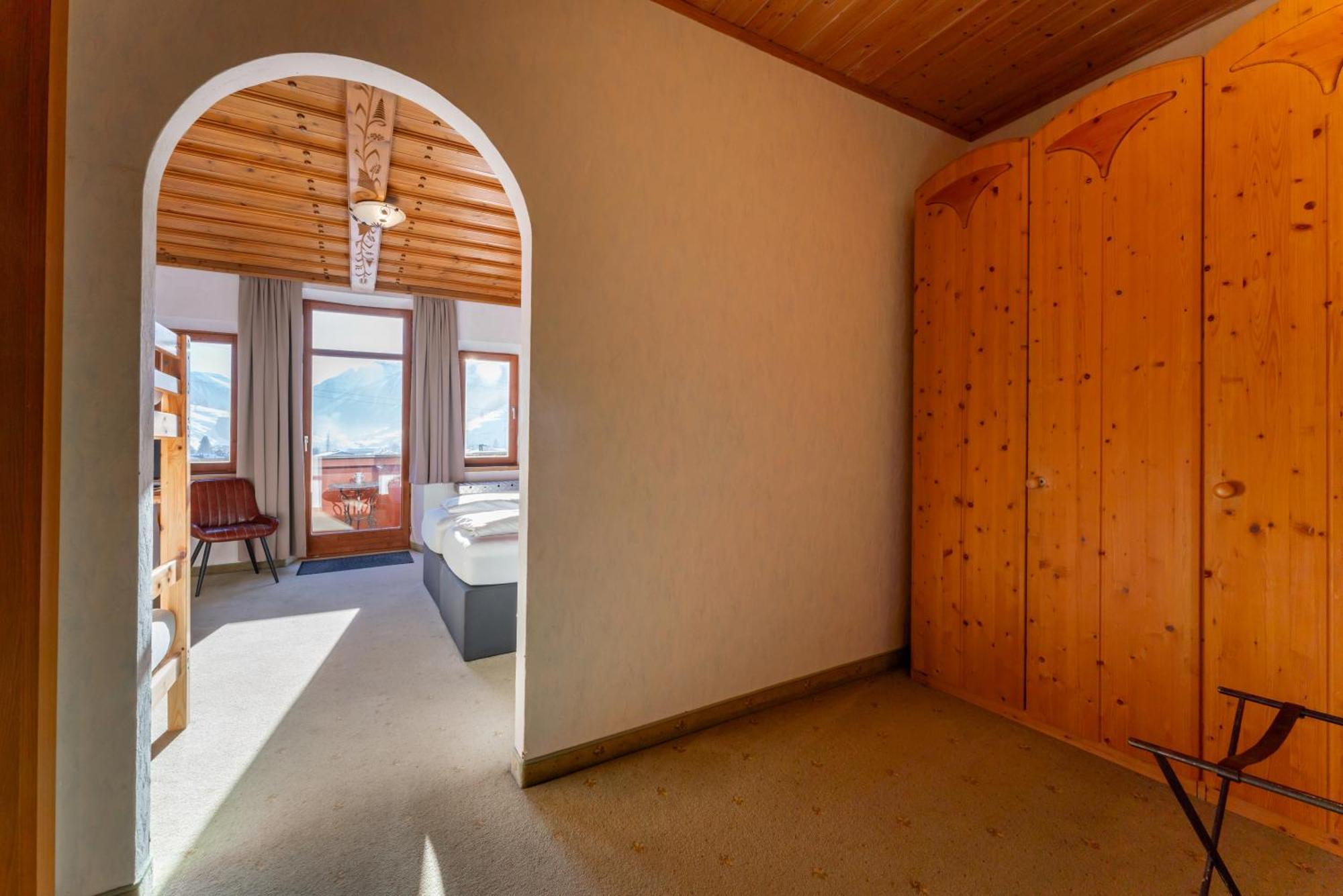 Hotel Gasthof Post Bruck an der Grossglocknerstrasse Bagian luar foto