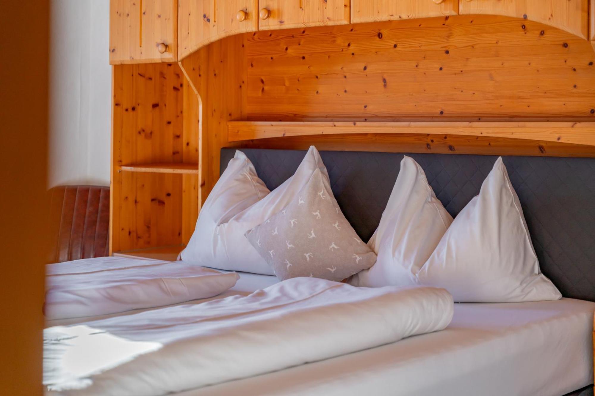 Hotel Gasthof Post Bruck an der Grossglocknerstrasse Bagian luar foto