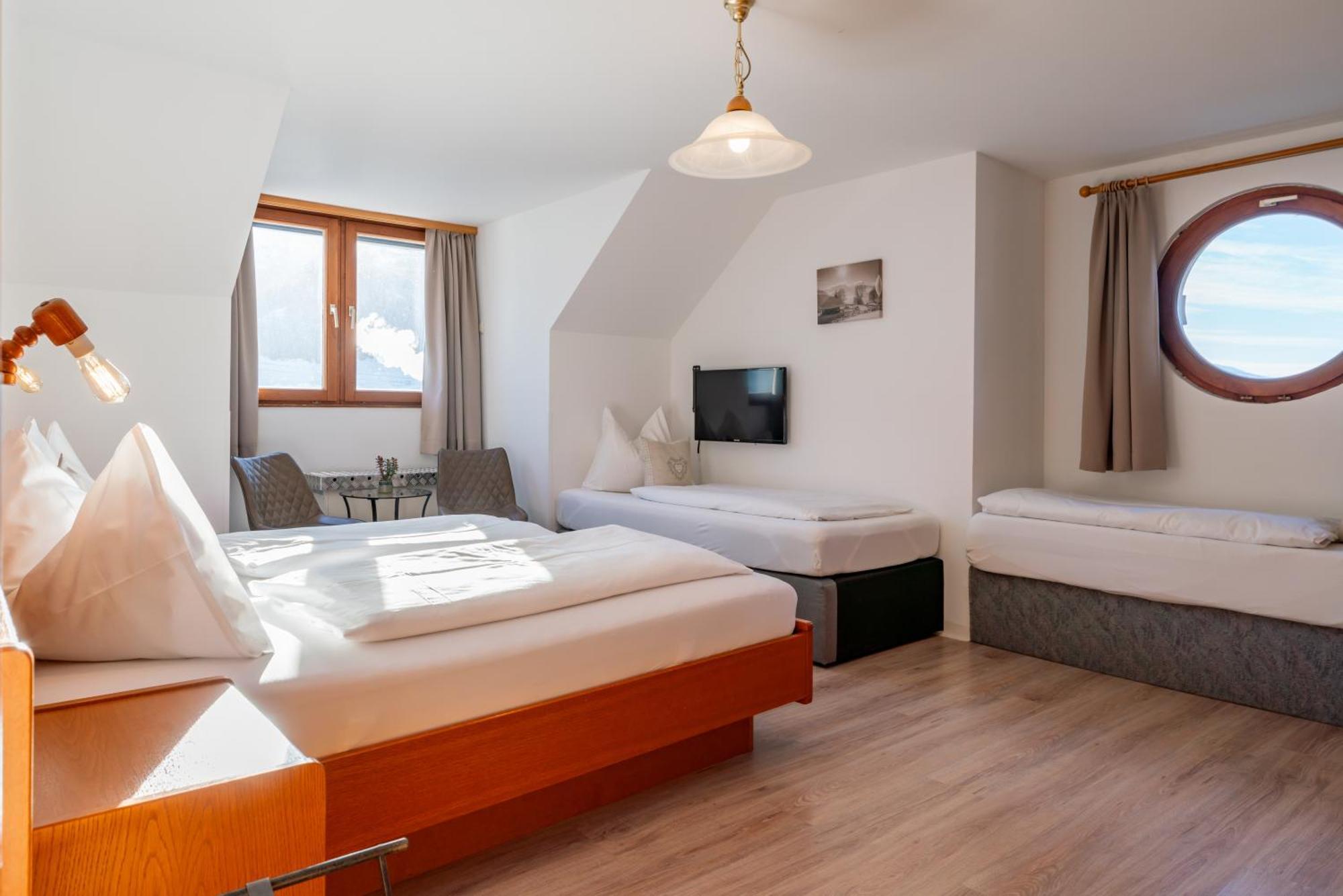Hotel Gasthof Post Bruck an der Grossglocknerstrasse Bagian luar foto